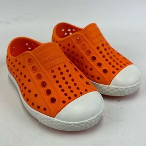 NATIVE Jefferson Orange SlipOn Waterproof Shoes Size C4